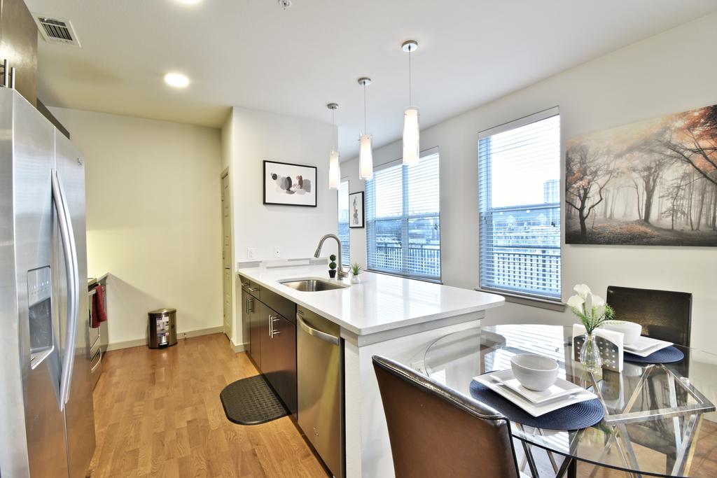 GA Living Suites-Corporate Apartments Deep Ellum Dallas - thumb 3