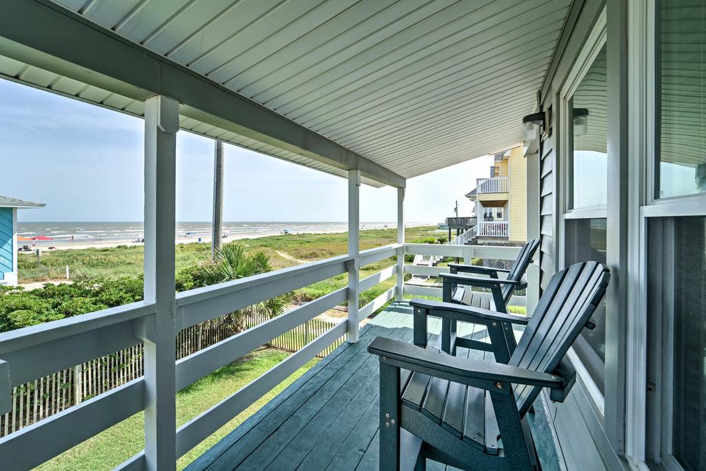 Galveston Bungalow With Pool Access, Steps To Beach! - thumb 1