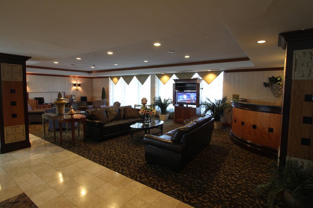 Gateway Hotel Dallas - thumb 3