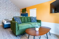 Gorgeous Modern 2BD Beach Bungalow Accommodation Dallas
