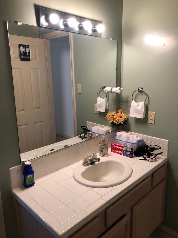 Guest Room In N Dallas - thumb 3