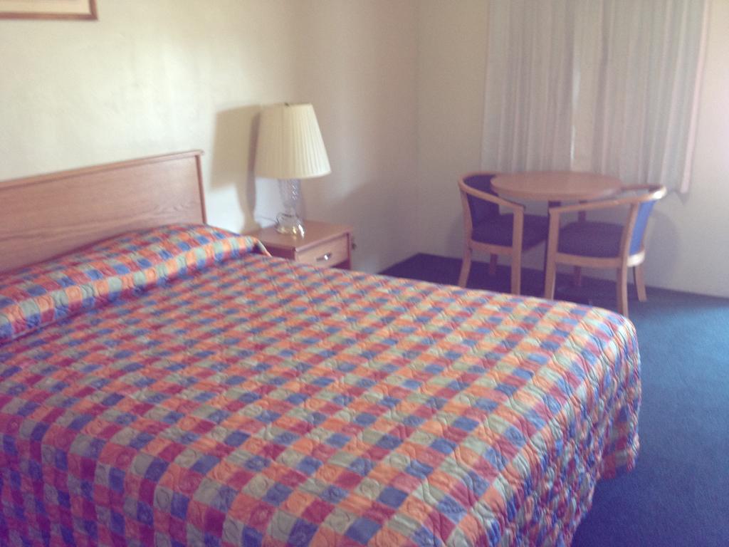 Hacienda Motel - thumb 1