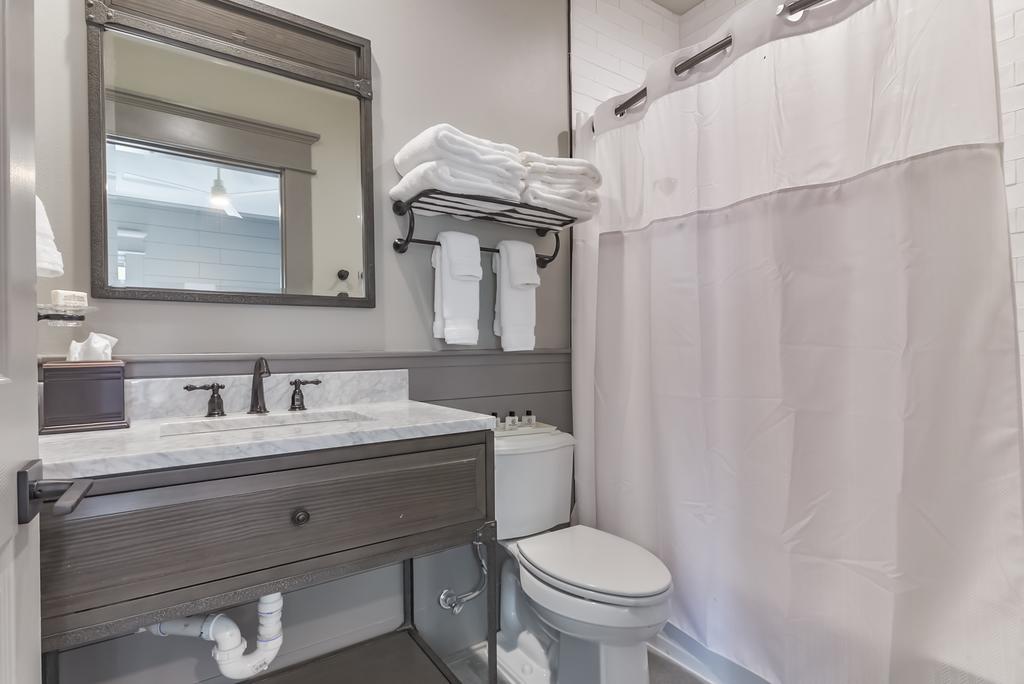 Harborwalk Lodge - thumb 2