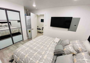 Hidden Gem 2 In Prime Location*near Everything.