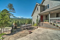 Hilltop Home with Panoramic Forest  Mountain Views Accommodation Dallas