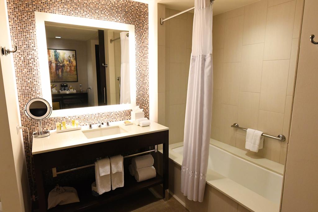 Hilton Dallas/Plano Granite Park - thumb 1