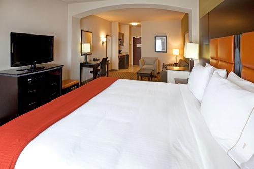 Holiday Inn Express Hotel & Suites Dallas West - thumb 2