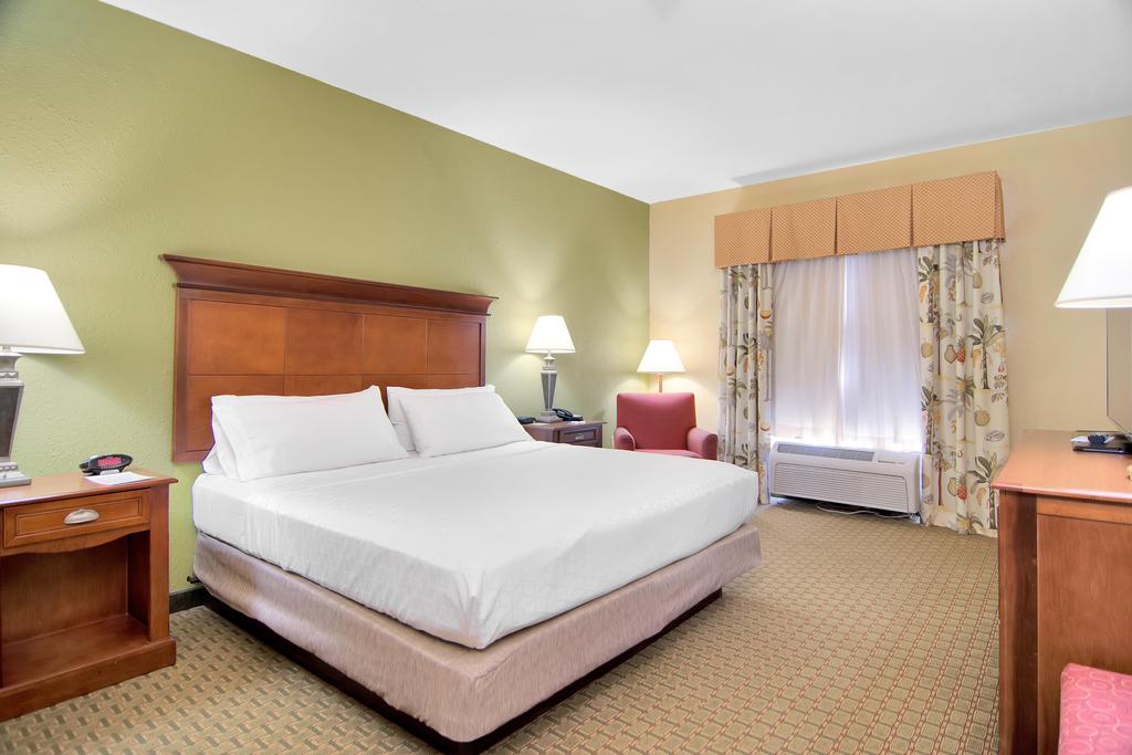 Holiday Inn Express Hotel & Suites DFW West - Hurst - thumb 3