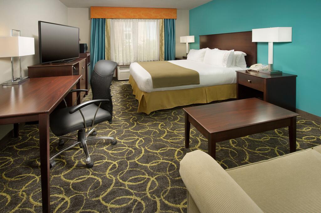 Holiday Inn Express Hotel And Suites DFW-Grapevine - thumb 3