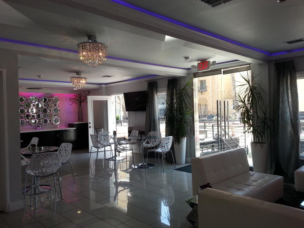 Hollywood VIP Hotel - thumb 2