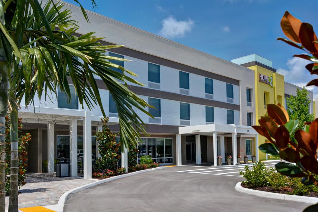 Home2 Suites By Hilton Naples I-75 Pine Ridge Road - thumb 0
