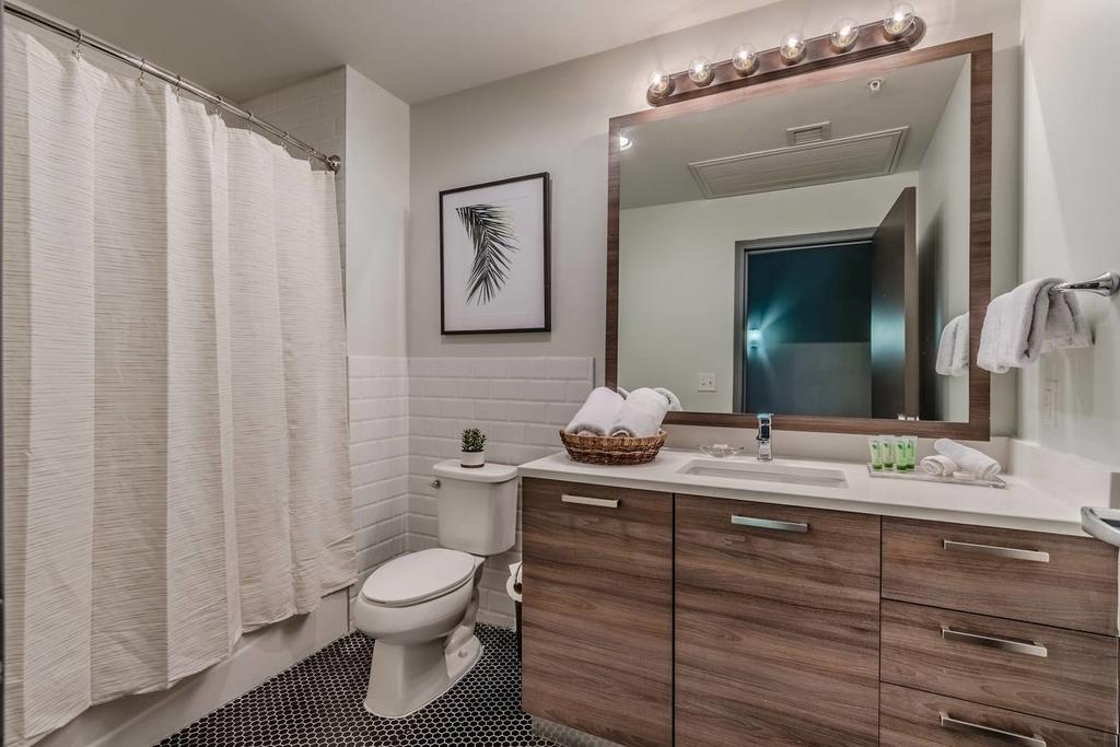 Homey 1BR Unit With Downtown Dallas Views - thumb 3