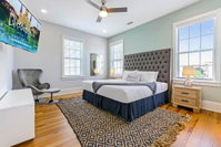 Hosteeva Luxury 5 BR Urban Retreat with Balcony  Pool in the heart of New Orleans Accommodation Dallas