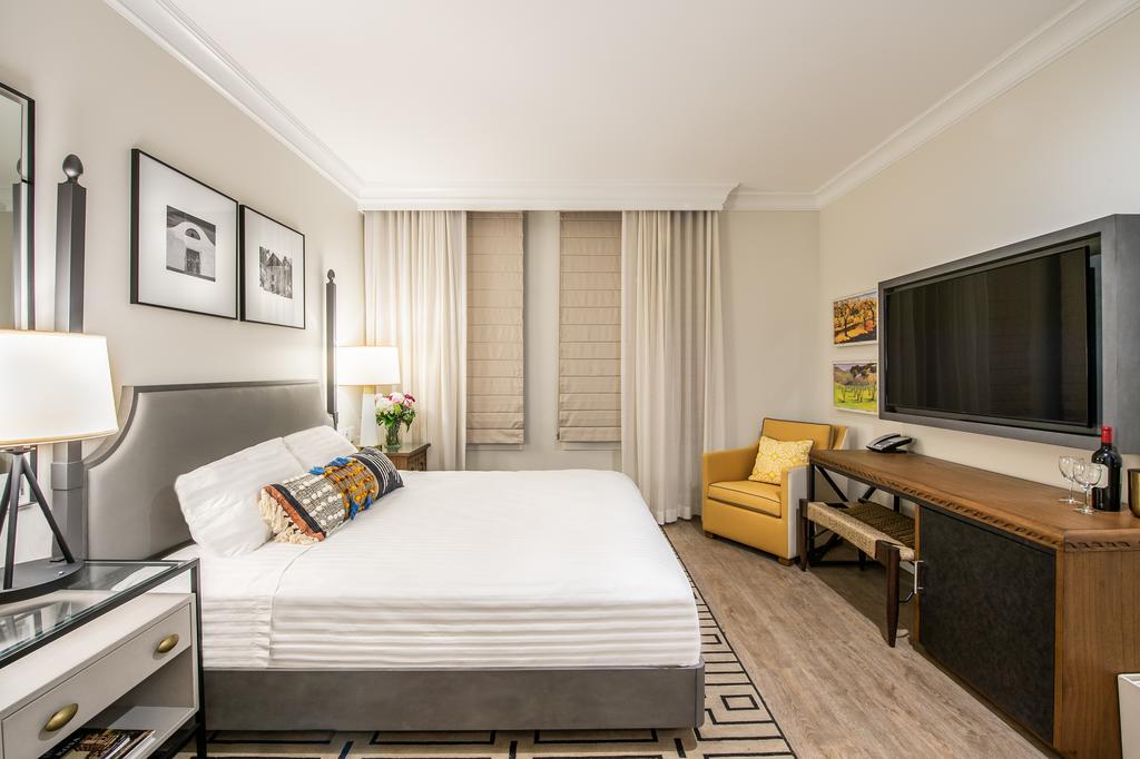 Hotel E - thumb 1
