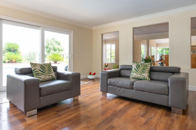 House With Hill And City Views, Heated Pool And Spa, Outdoor Fire Pit And Indoor Fireplace - thumb 3