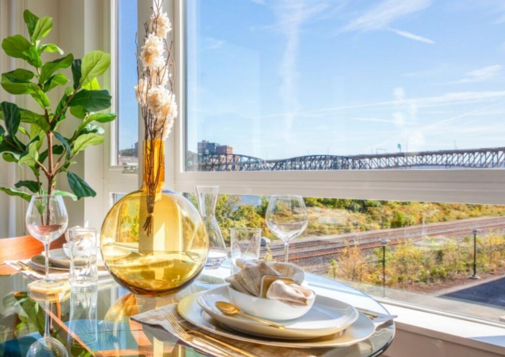 Houston Arts District 30 Day Rentals - thumb 3