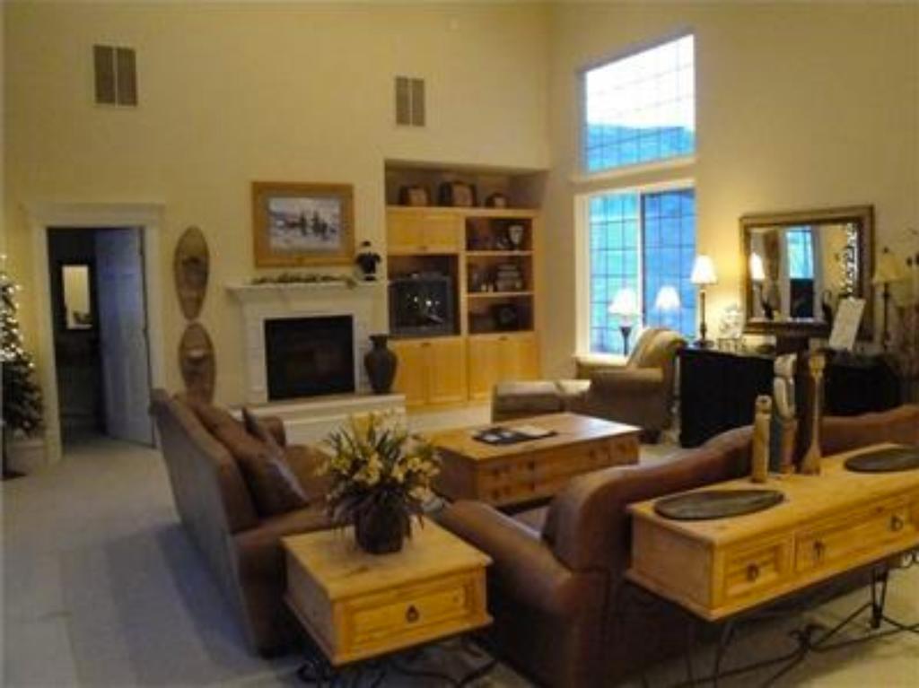 Hummingbird Springs Luxury Home - thumb 3