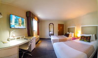 Inn at Golden Gate Accommodation Dallas