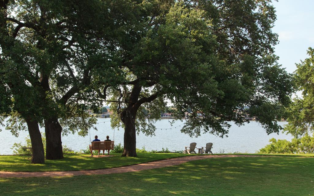 Inn On Lake Granbury - thumb 3