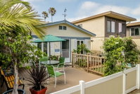 Jamaican Beach Cottage Accommodation Dallas