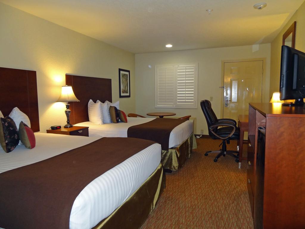 Kenedy Inn And Suites - thumb 1