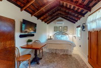 Kleine Hutte Accommodation Dallas