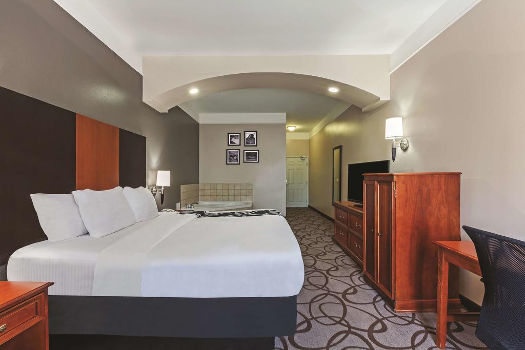 La Quinta By Wyndham Granbury - thumb 3