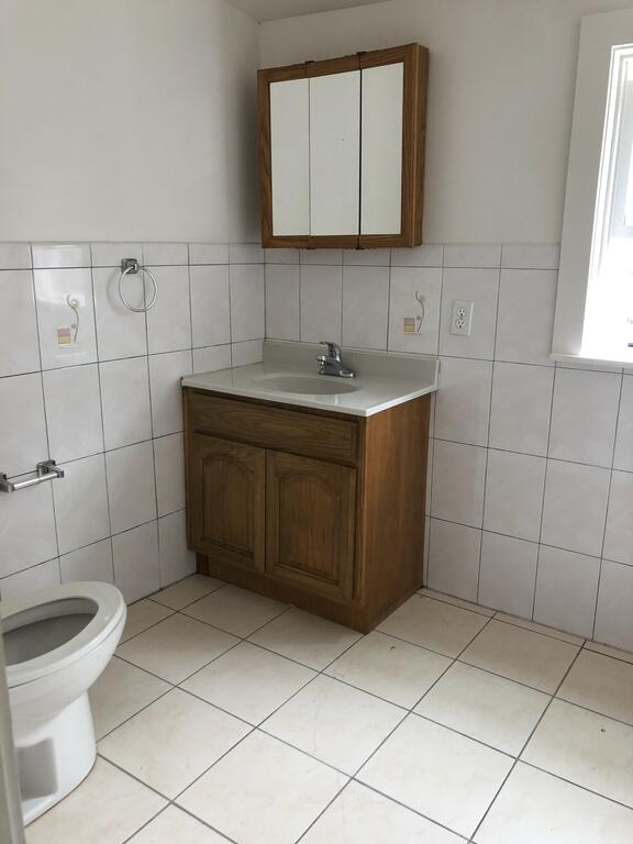 Large Private Room - thumb 1