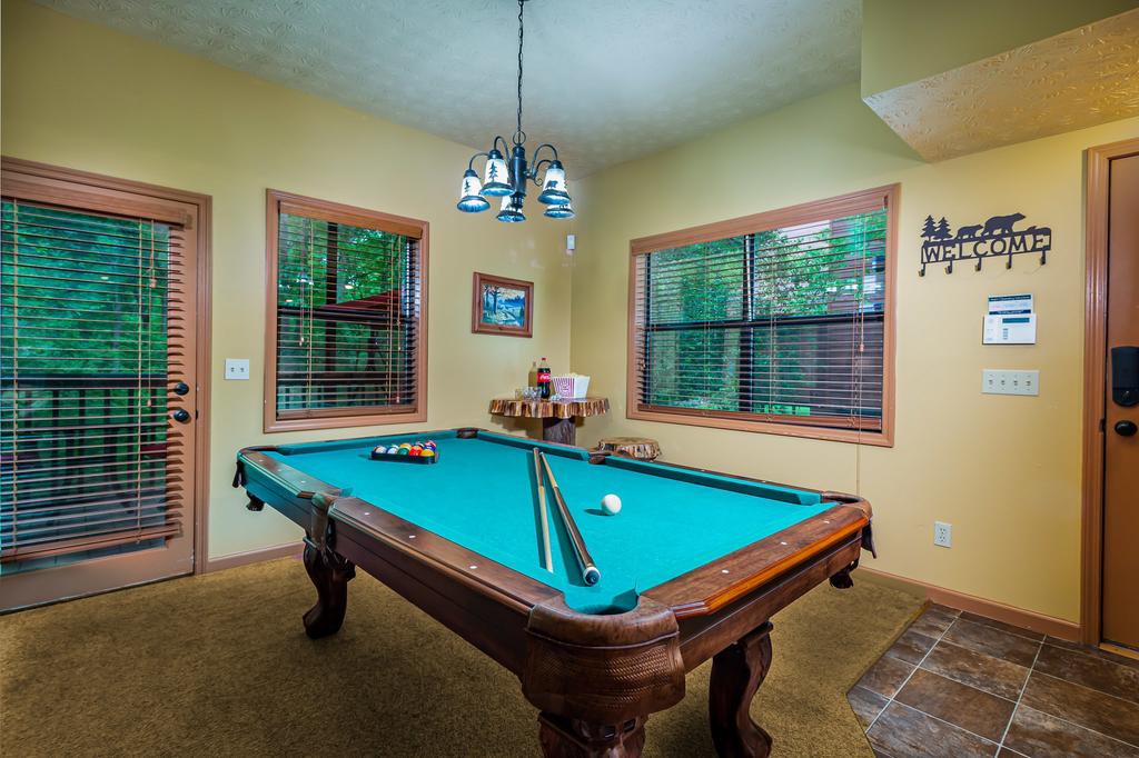 LAZY DAYS On The CREEK - thumb 1