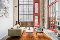 Light-Filled Industrial Loft in Little Italy Accommodation Dallas