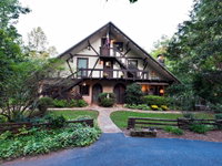 Lily Creek Lodge Accommodation Dallas