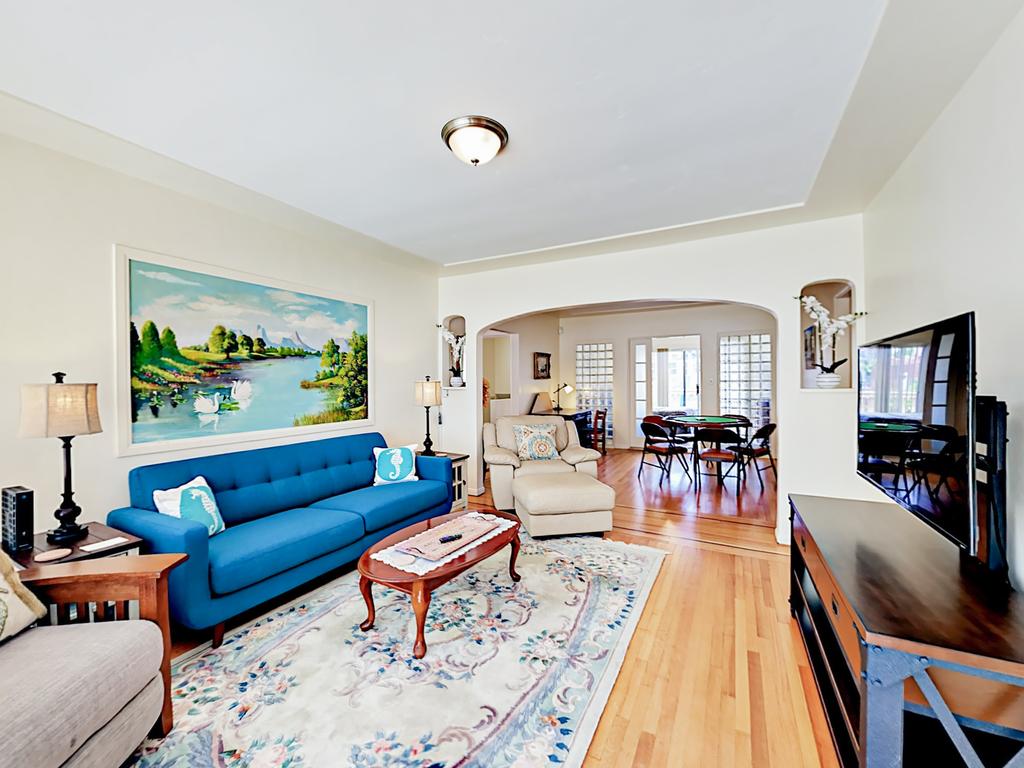 Little Italy Bungalow - thumb 0