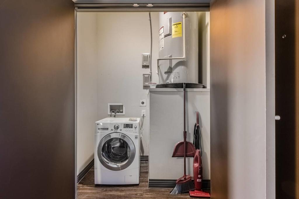 Live At A Hip 1-Bdrm Loft In The Heart Of Dallas - thumb 1