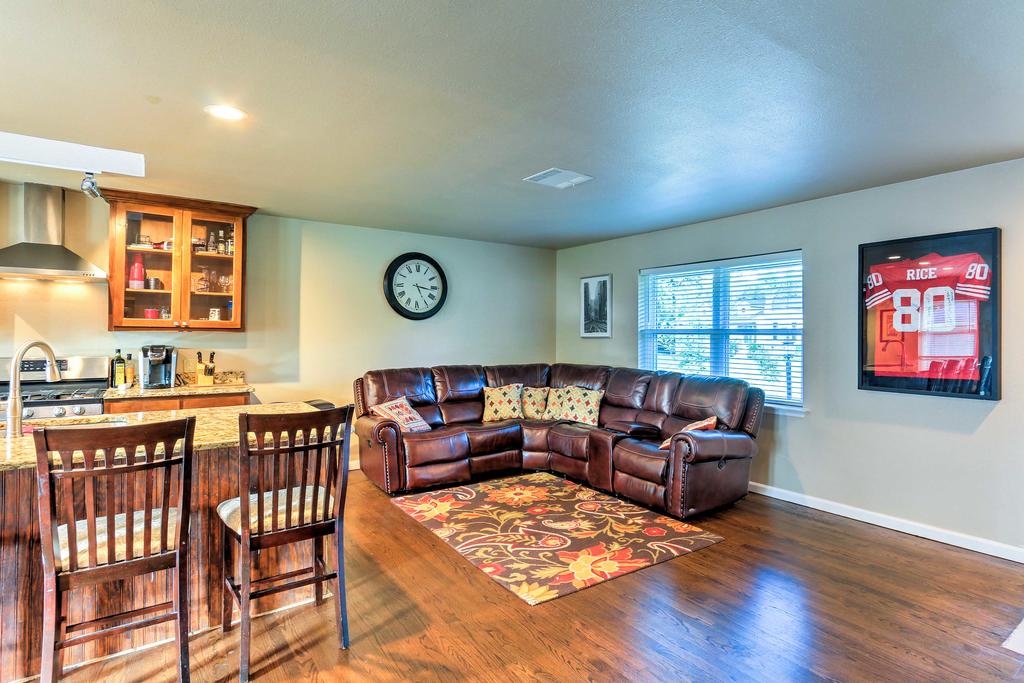 Lovely Farmers Branch House - 1Mi To Golf, Cinema! - thumb 3