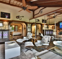 Luxury Serenity  Views on 1 Acre - Accommodation Dallas
