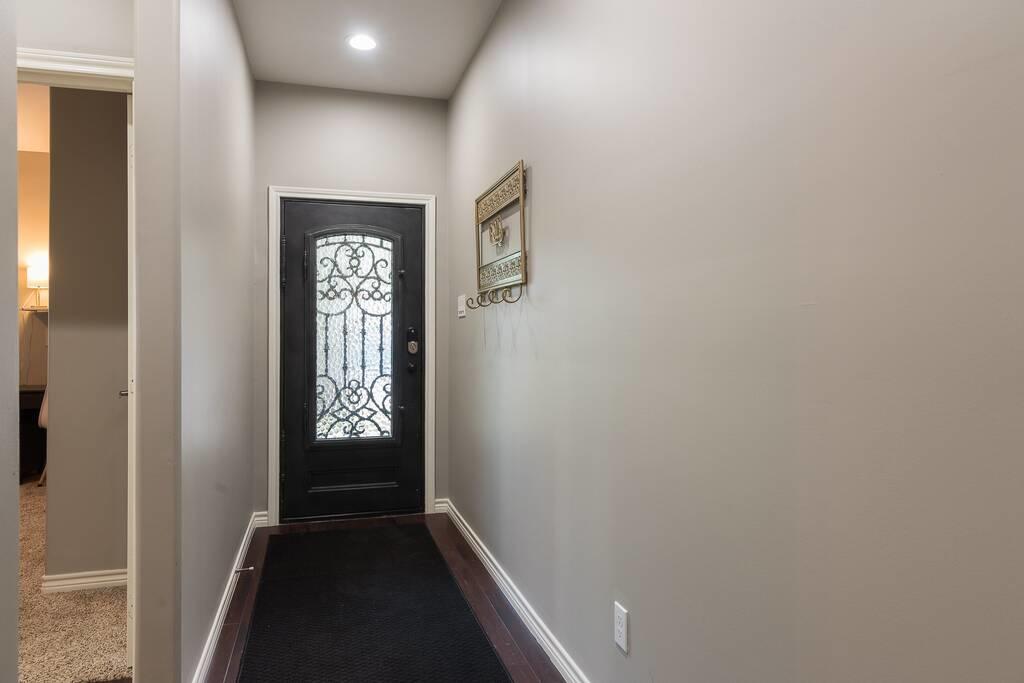 MARVELOUS 3 BED 2BATH BY BISHOP ARTS DOWNTOWN - thumb 3