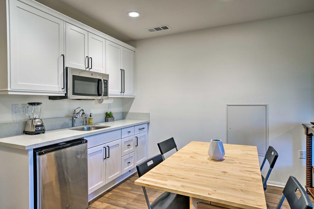 Menifee Area Apt - Near Orange Empire Railway - thumb 3