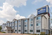 Microtel Inn  Suites by Wyndham Ft. Worth North/At Fossil Accommodation Dallas