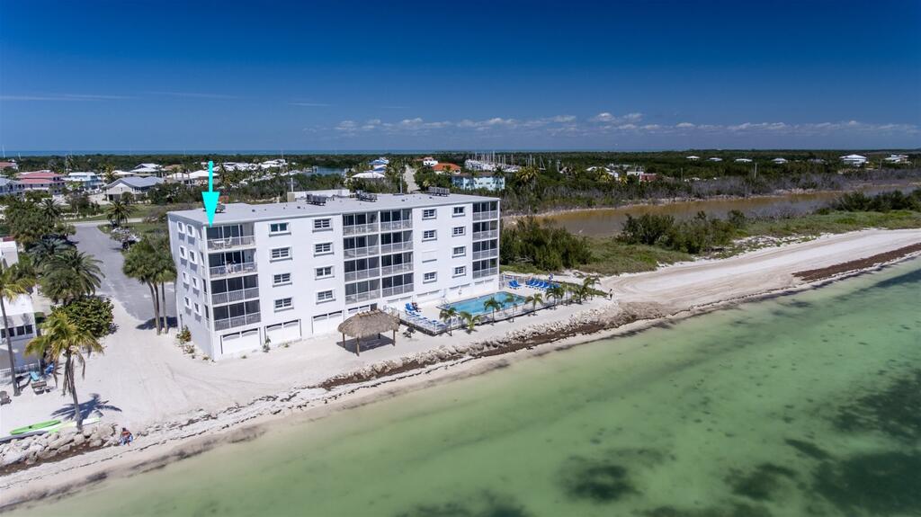 Million Dollar View - 2bed/2bath Condo With Open Water Views & Pool - thumb 1