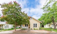 Mistletoe Home Accommodation Dallas