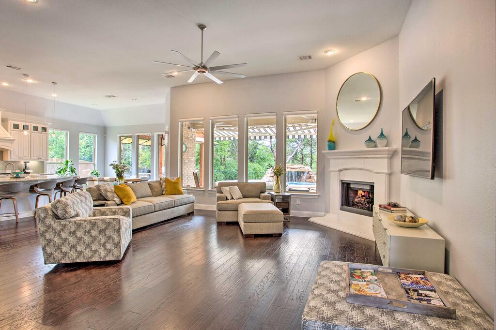 Modern TX Oasis - Pool, Outdoor Kitchen, Etc!