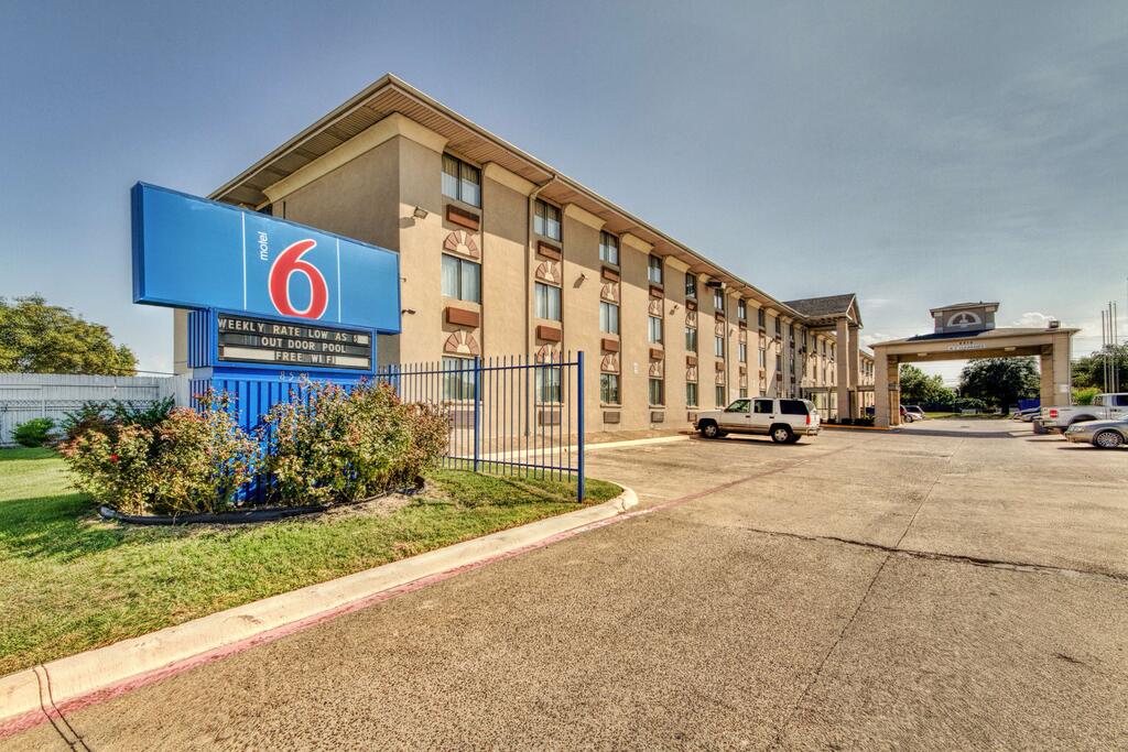 Motel 6 Dallas - Fair Park - thumb 0