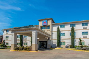 Motel 6-Dallas, TX - North - Richardson