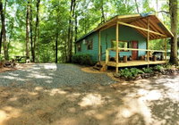 Mountain Laurel Cottage at Hearthstone Cabins and Camping Accommodation Dallas