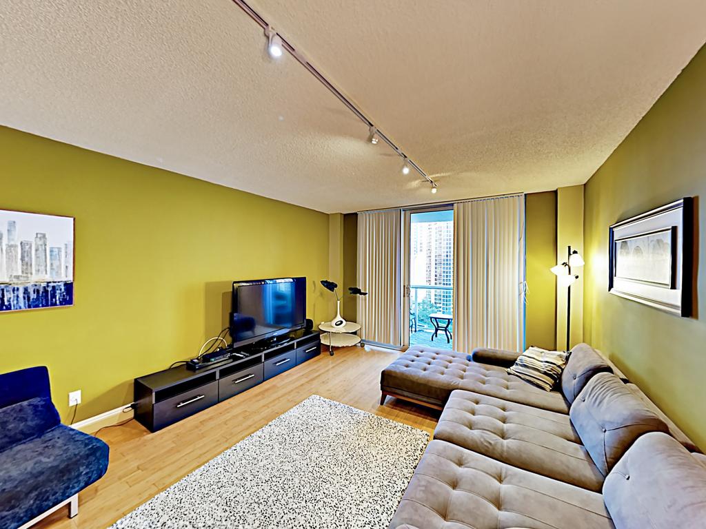 New Listing! Oceanview Condo W/ Pool & Balcony Condo - thumb 2