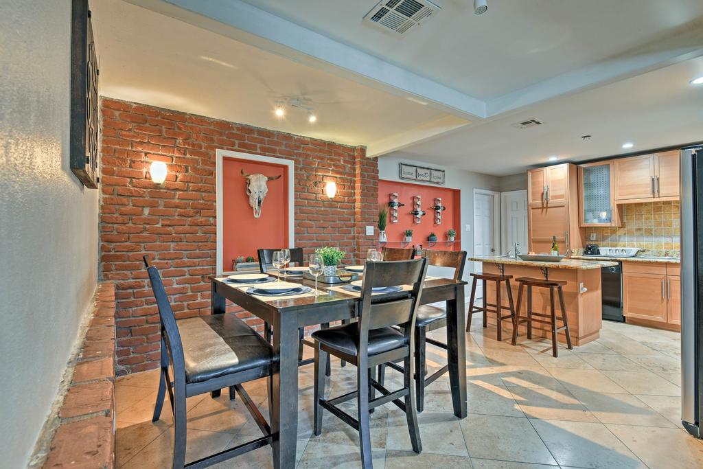 NEW! Modern, Updated Scottsdale Home W/Back Patio! - thumb 0