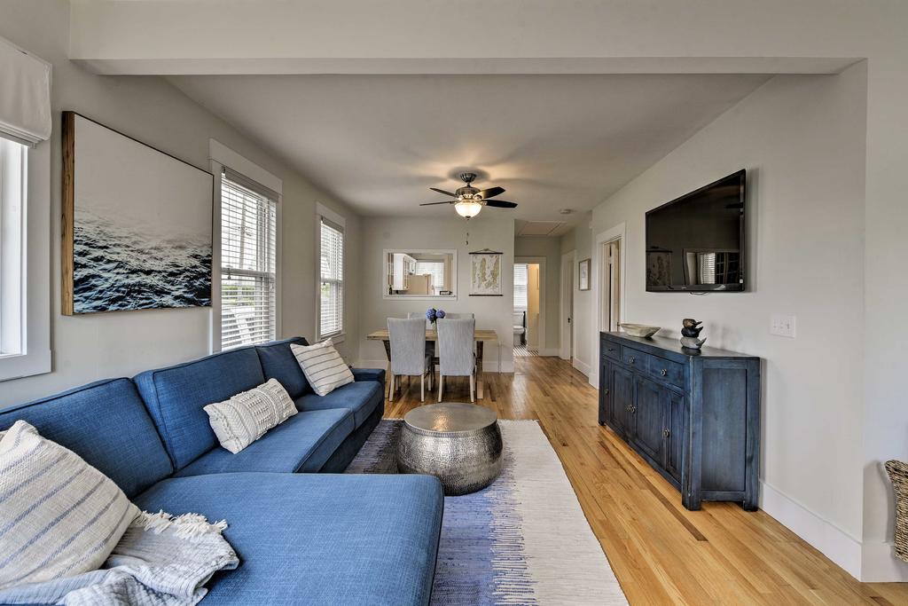 Newport Area Cottage - Walk To First Beach! - thumb 1