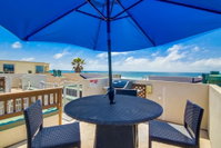 Ocean Front Breakers D Apts Accommodation Dallas