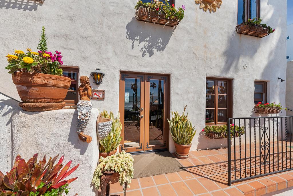 Oceanfront Hacienda - thumb 1