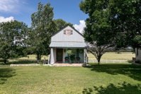 Opa's Barn Accommodation Dallas